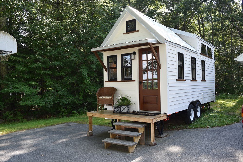 New 2017 Farmhouse Style 8’X20′ Tiny House on Wheels  For Sale $59,000