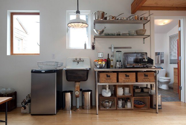 It Started Out as an Ordinary Garage … It Became a Stunning Tiny House