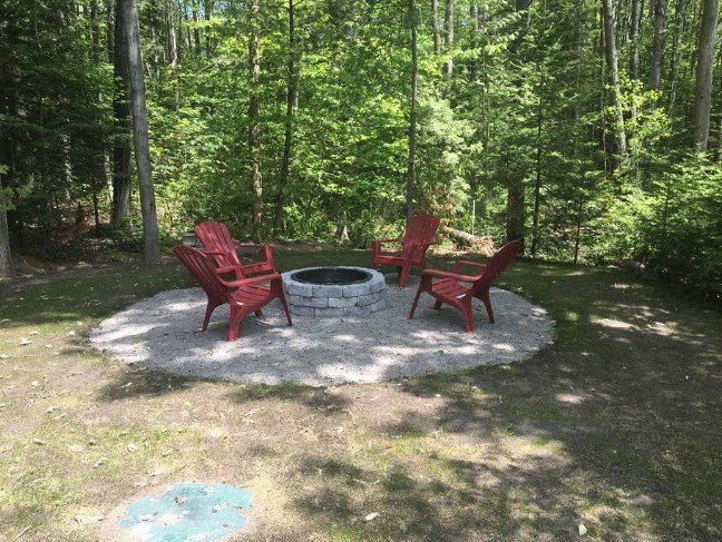 The Little Blue Bunkie Is a Little Blue Dream Vacation House