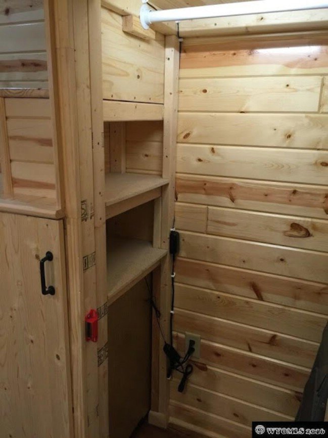 Wyoming Tiny House Full of Amenities Sells for ,000
