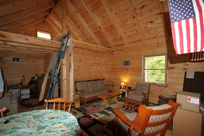 Log Cabin kit inside