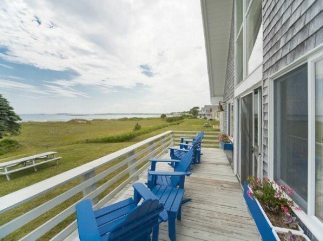 Beautifully Cozy 960 Square Foot Cottage in Maine {Tiny House Tour}