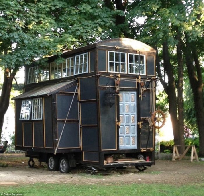 Resourceful Couple Built a “Cinematic” Tiny House for Just ,000!