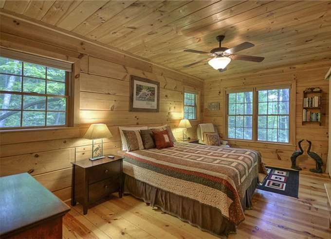 Cabin bedroom