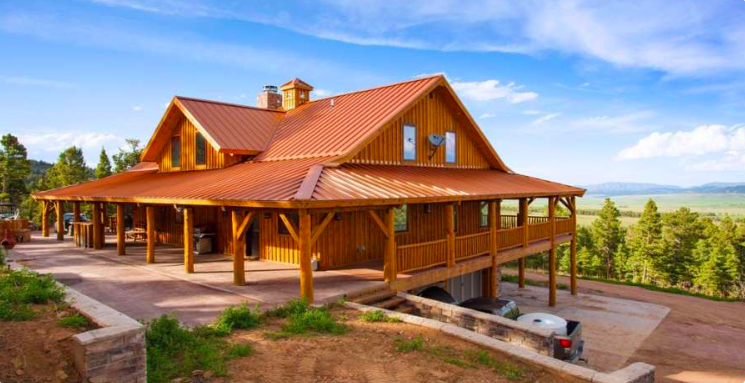 Finally, There’s A Barn Home That Houses Everything: From People To Horses And Cars