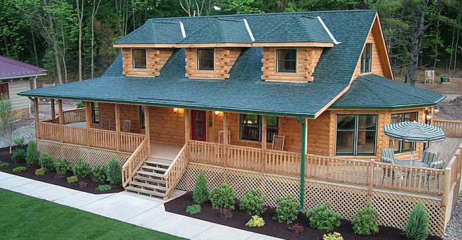 The Edgewood Log Home Is A Stunning Work Of Art With Beautiful Interior