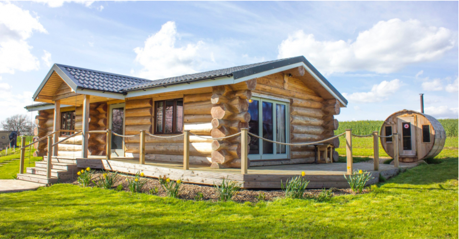 Beautiful And Private Log Cabin In Northampton
